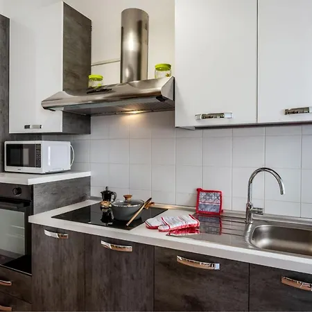 Isa Center - Leonardo Accademy - Mxp - Lakes Appartement Sesto Calende