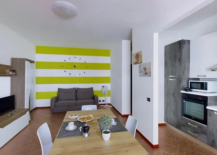 Isa Center - Leonardo Accademy - Mxp - Lakes