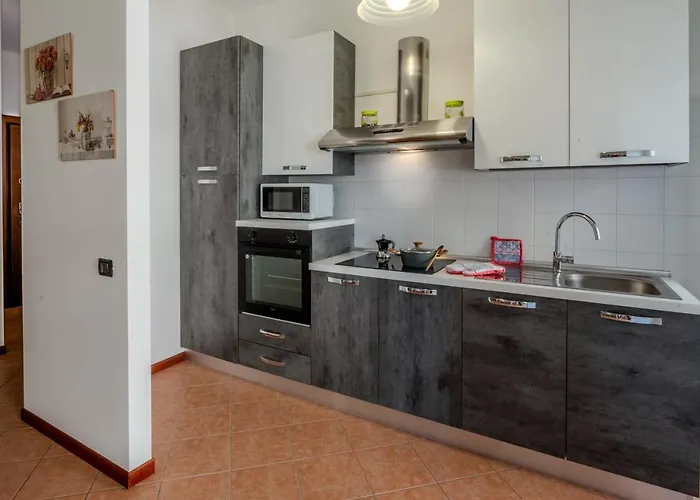 Isa Center - Leonardo Accademy - Mxp - Lakes Apartmán