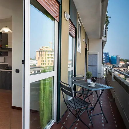 Isa Center - Leonardo Accademy - Mxp - Lakes Appartement