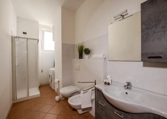 Appartement Isa Center - Leonardo Accademy - Mxp - Lakes Sesto Calende