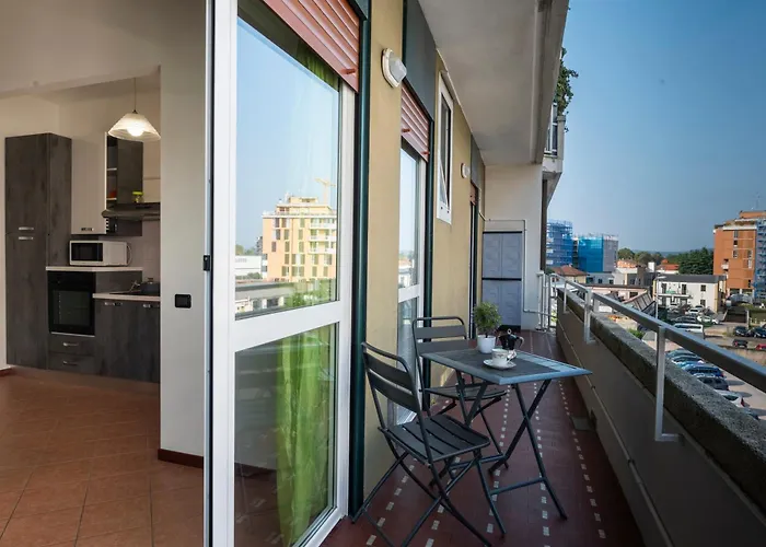 Isa Center - Leonardo Accademy - Mxp - Lakes Appartement